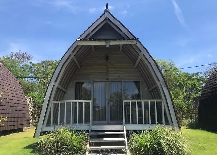 The Ulus Klumpu * Uluwatu