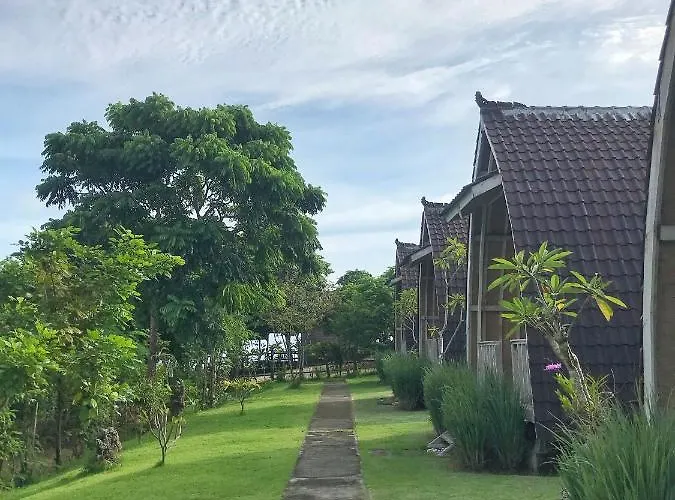 The Ulus Klumpu * Uluwatu